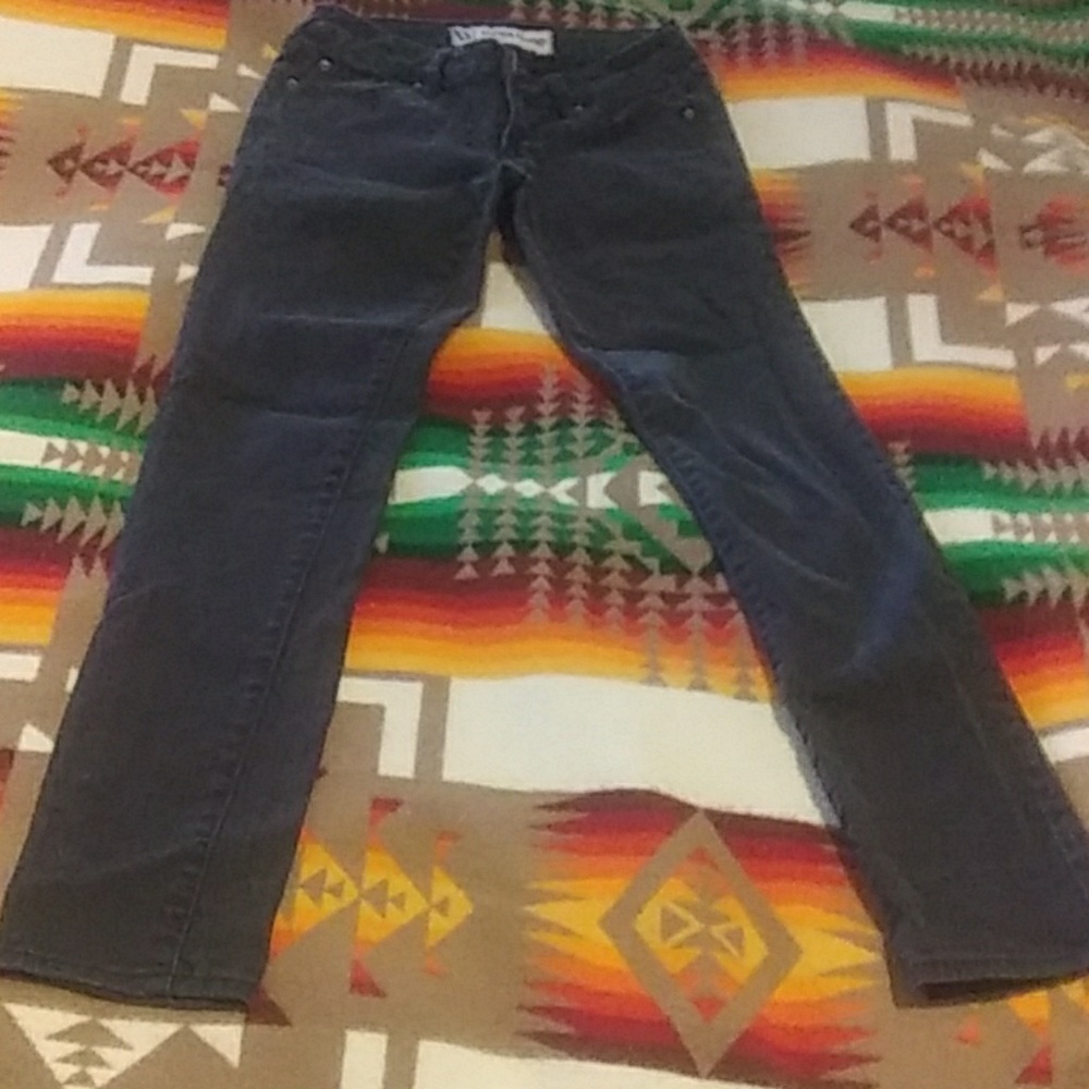 Black skinny jeans size 3 Short